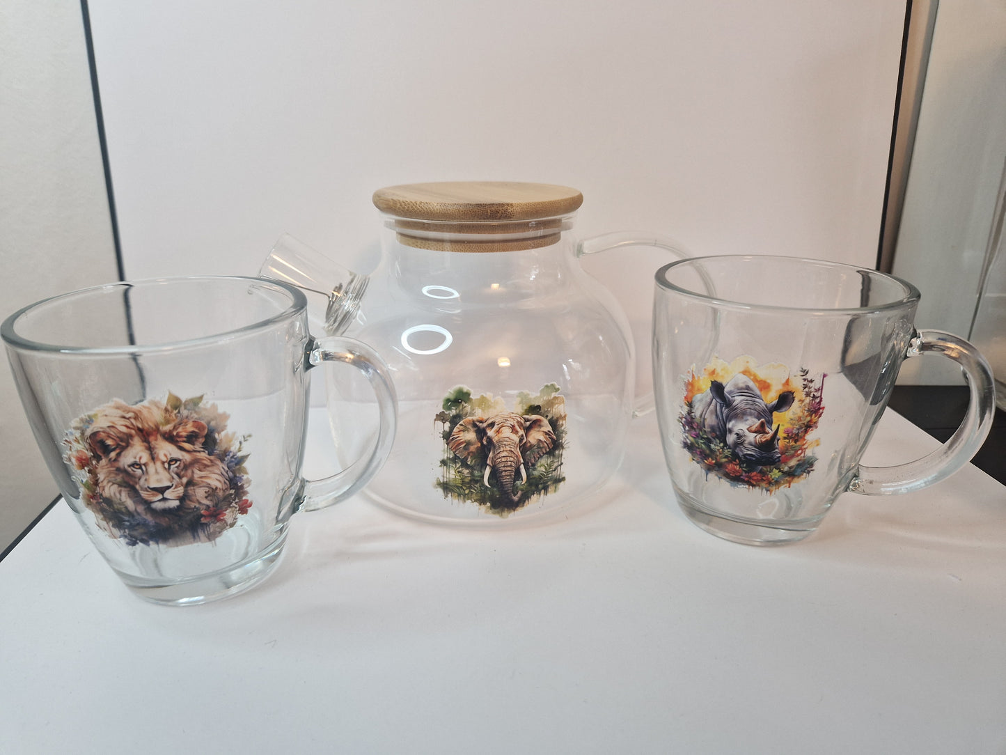 Safari glass tea set