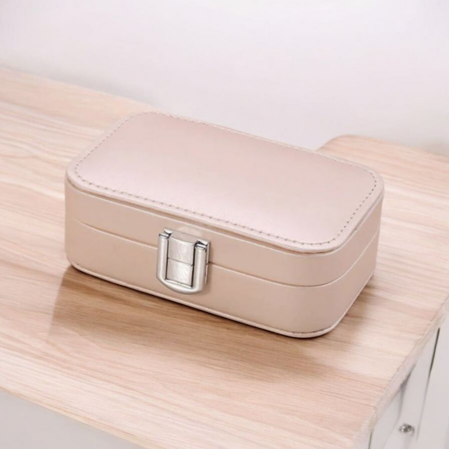 Small pastel jewellery box