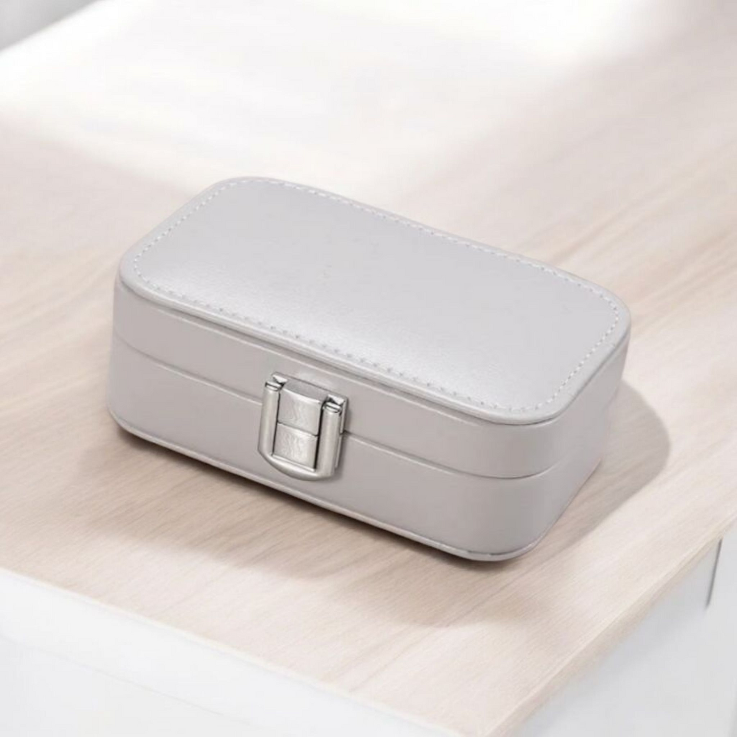 Small pastel jewellery box