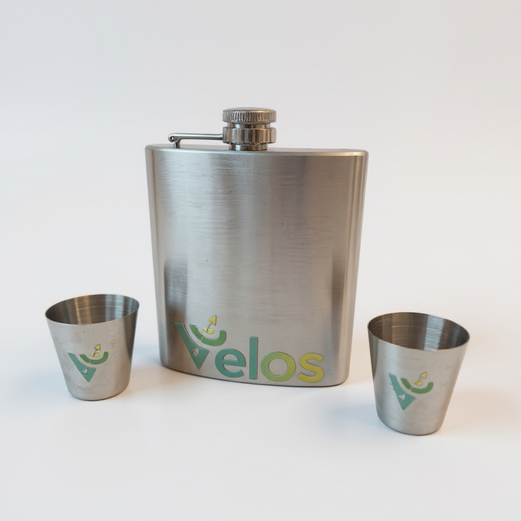Velos hip flask set